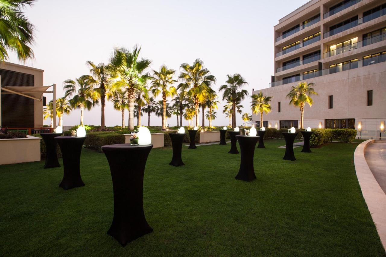 Crowne Plaza Yas Island By Ihg Hotel Abu Dhabi Bagian luar foto