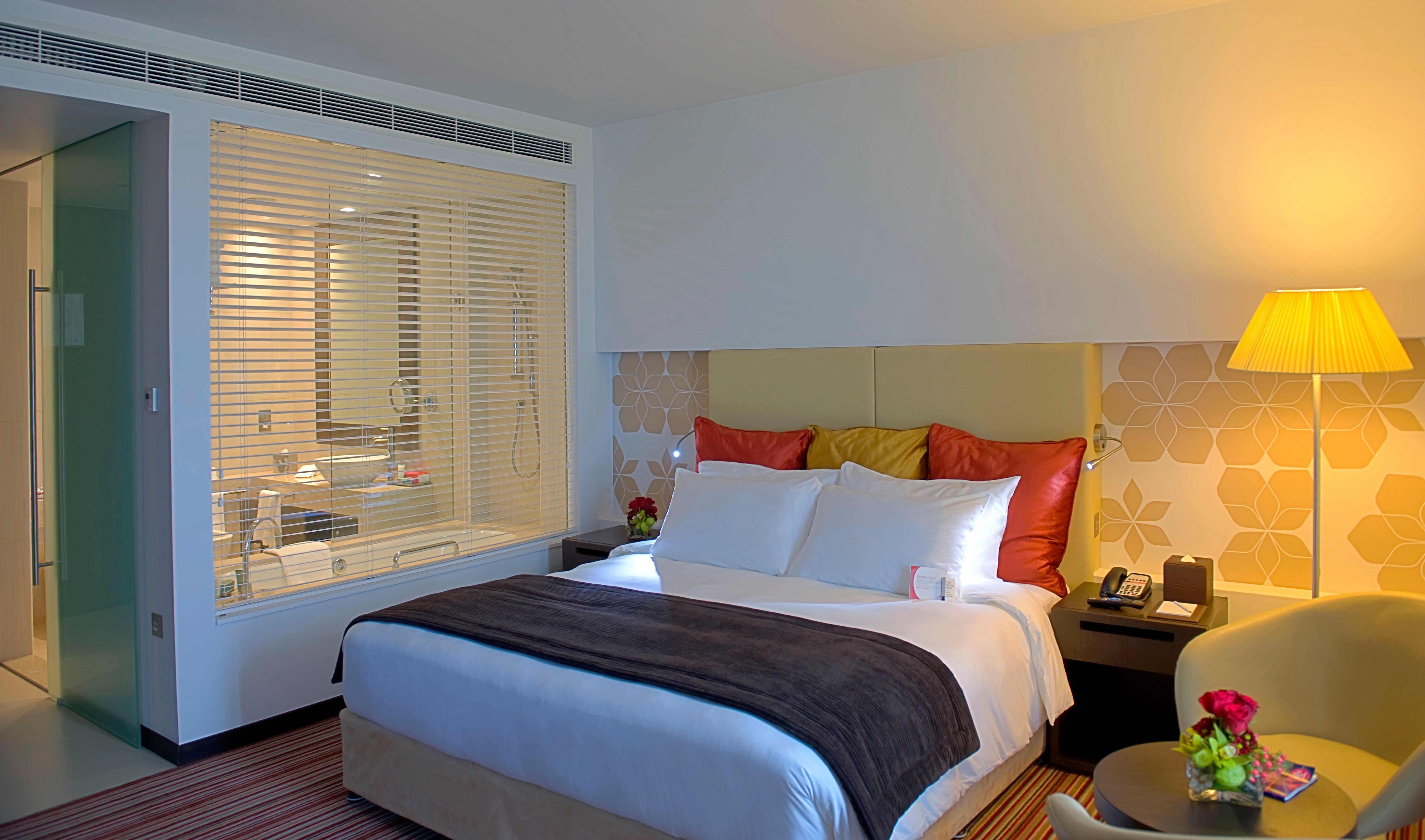 Crowne Plaza Yas Island By Ihg Hotel Abu Dhabi Bagian luar foto