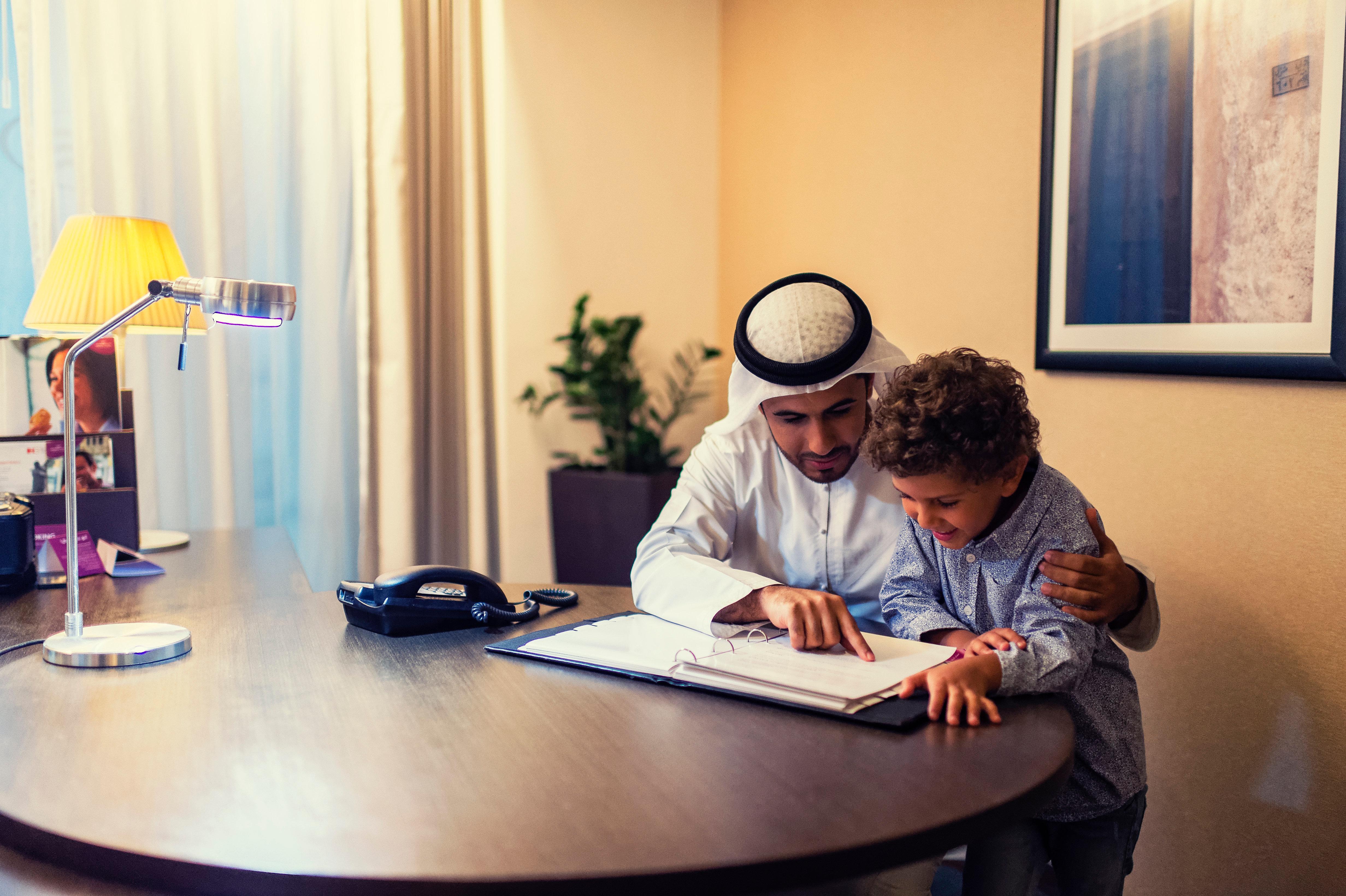 Crowne Plaza Yas Island By Ihg Hotel Abu Dhabi Bagian luar foto