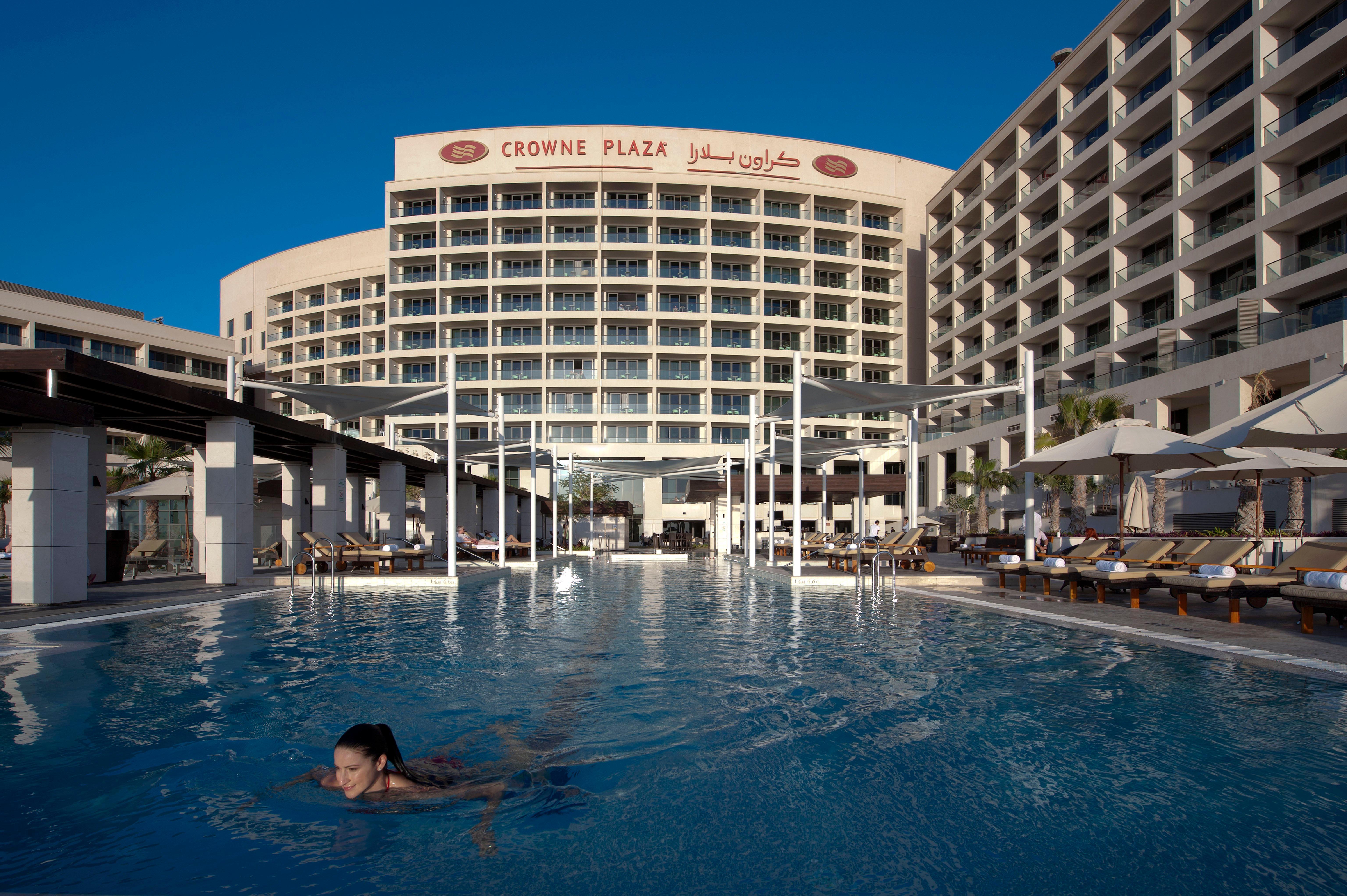 Crowne Plaza Yas Island By Ihg Hotel Abu Dhabi Bagian luar foto