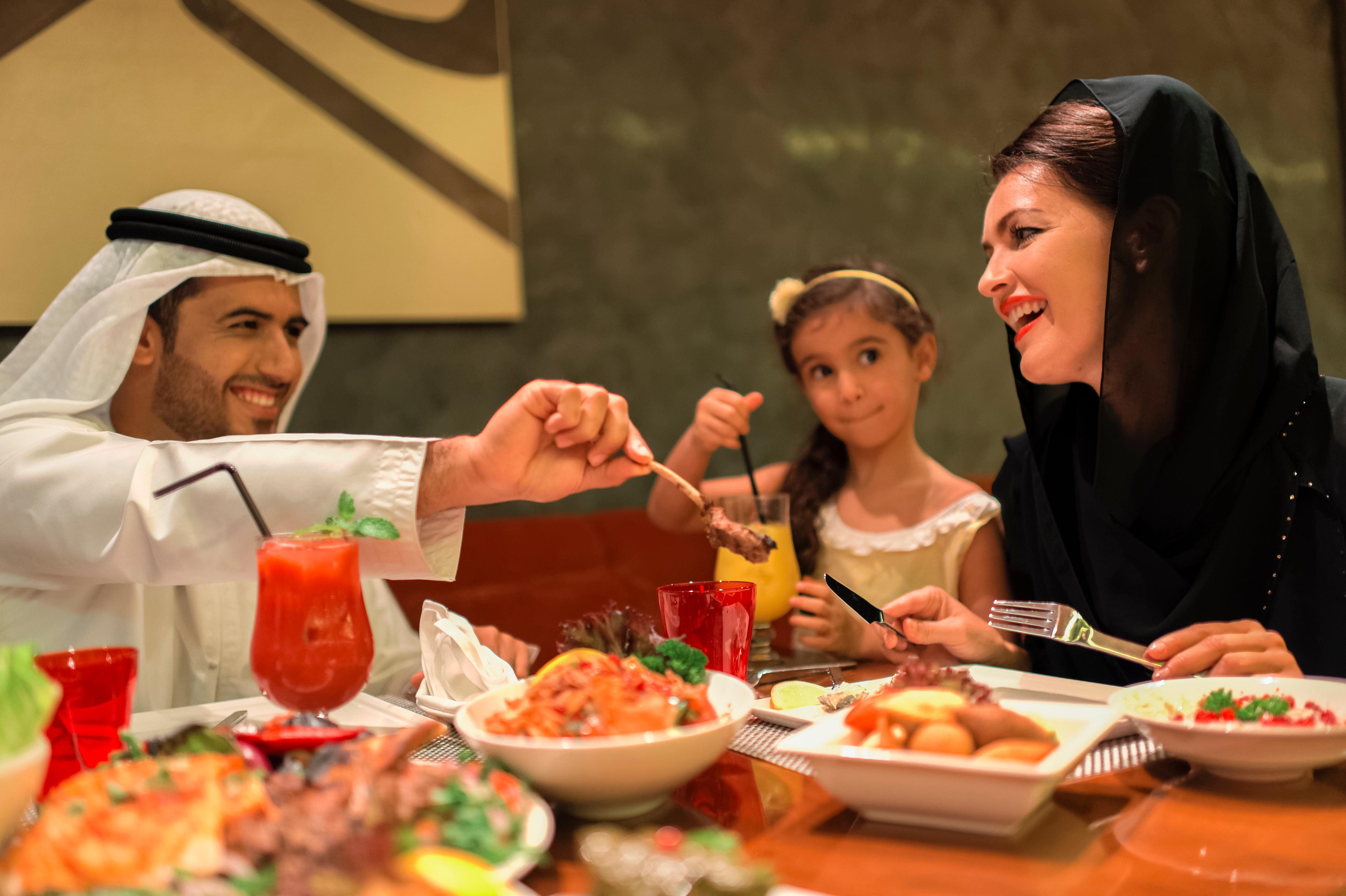 Crowne Plaza Yas Island By Ihg Hotel Abu Dhabi Bagian luar foto