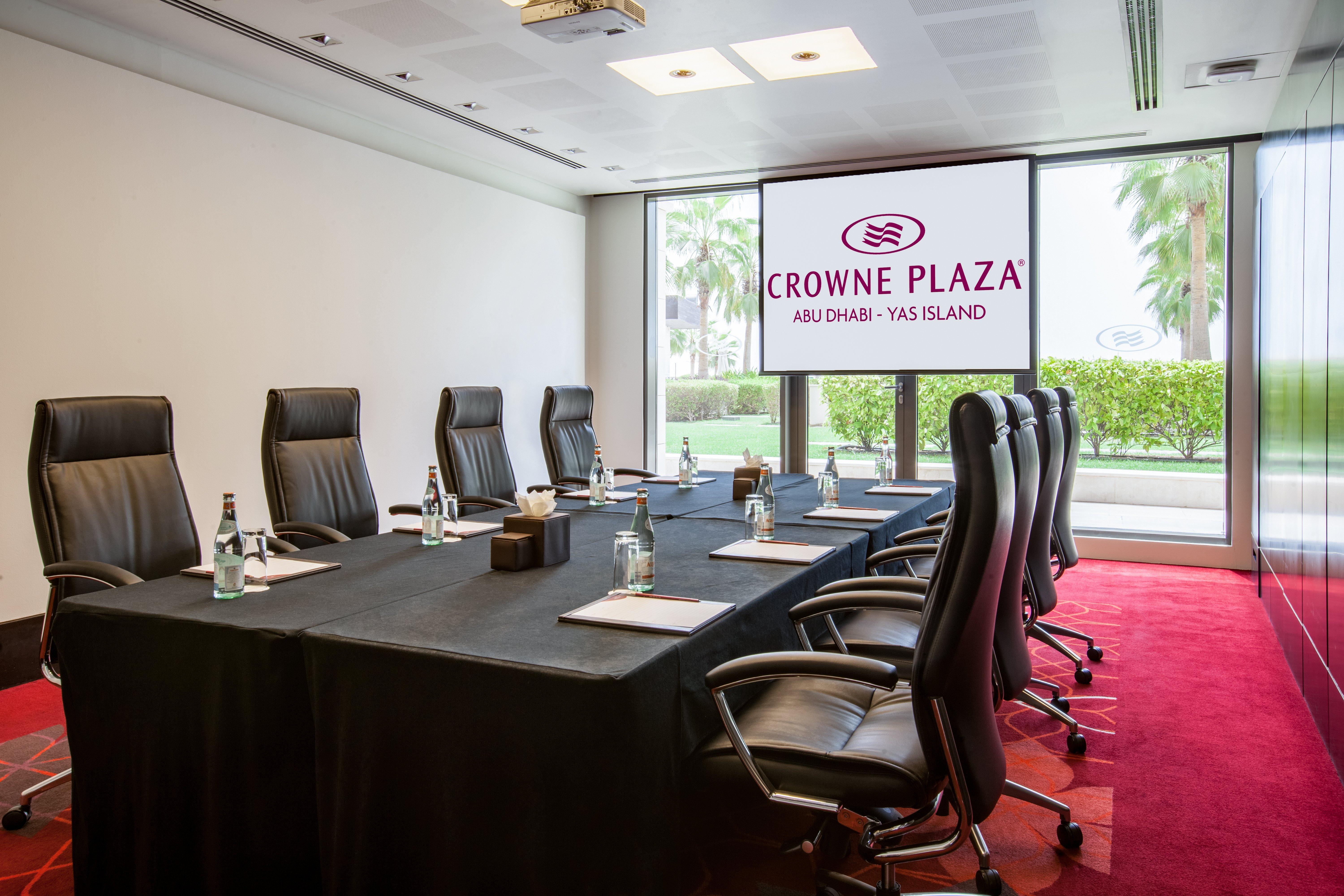 Crowne Plaza Yas Island By Ihg Hotel Abu Dhabi Bagian luar foto
