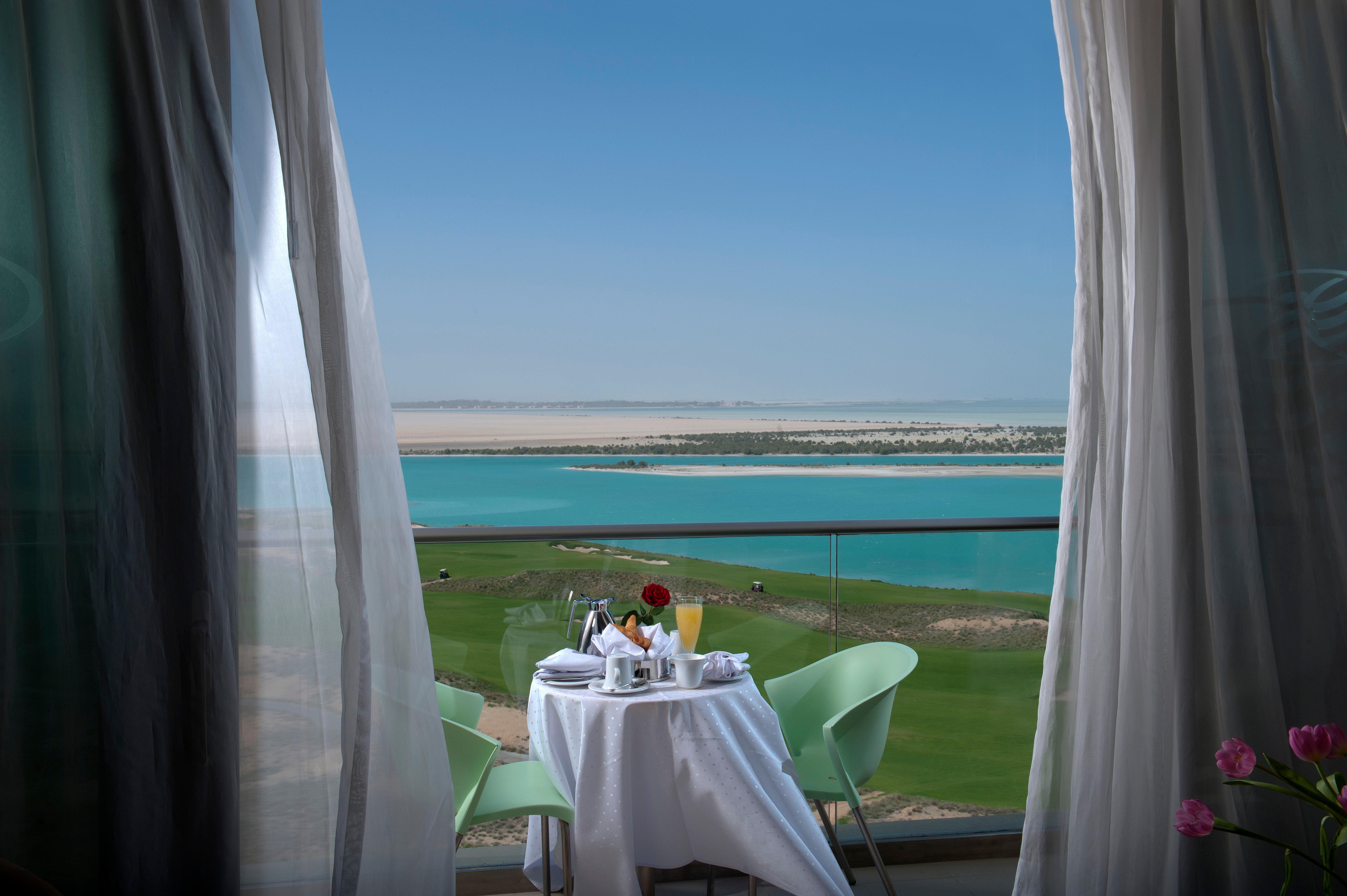 Crowne Plaza Yas Island By Ihg Hotel Abu Dhabi Bagian luar foto