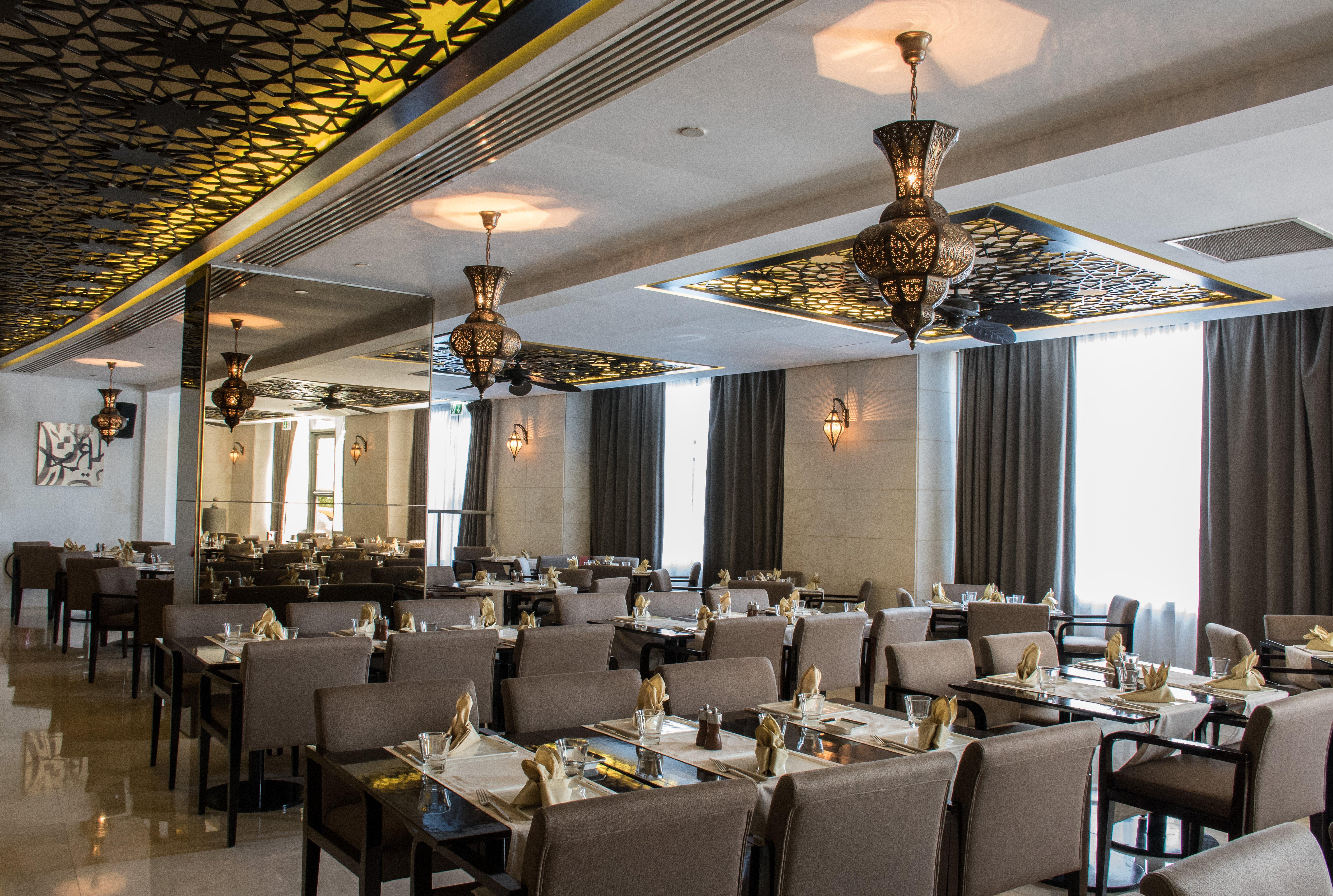 Crowne Plaza Yas Island By Ihg Hotel Abu Dhabi Bagian luar foto